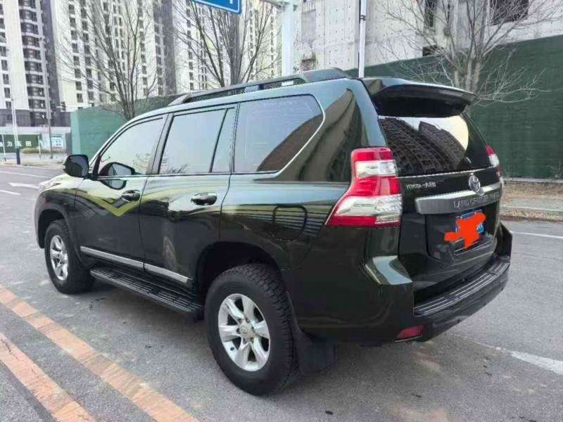 承德15年丰田普拉多9