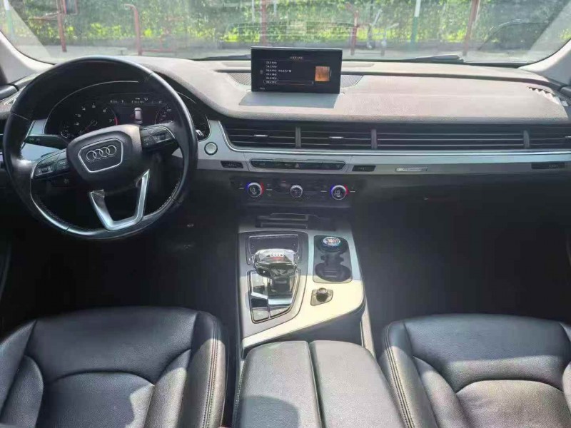 秦皇岛17年奥迪Q74