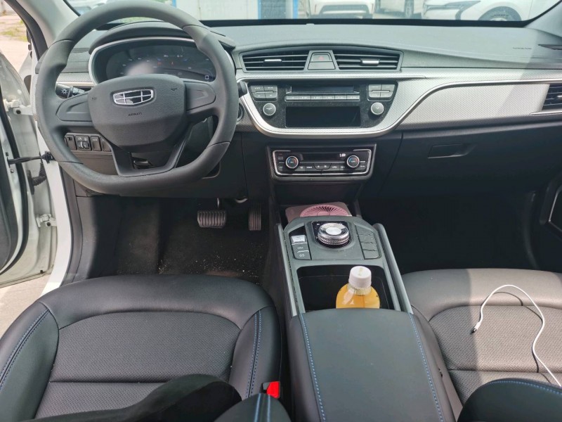 绍兴24年吉利帝豪7