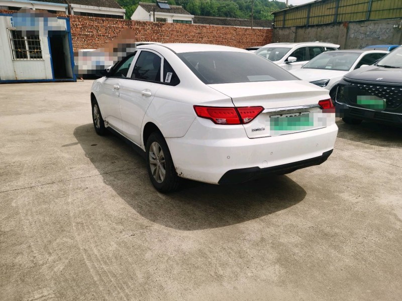 绍兴24年吉利帝豪8