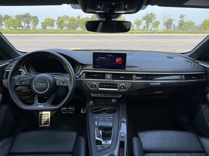 盐城19年奥迪S57