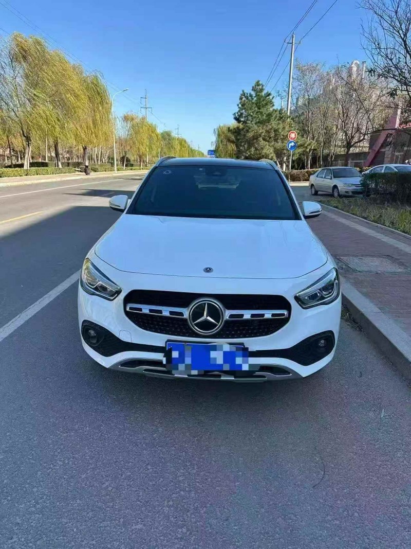 济宁22年奔驰GLA1