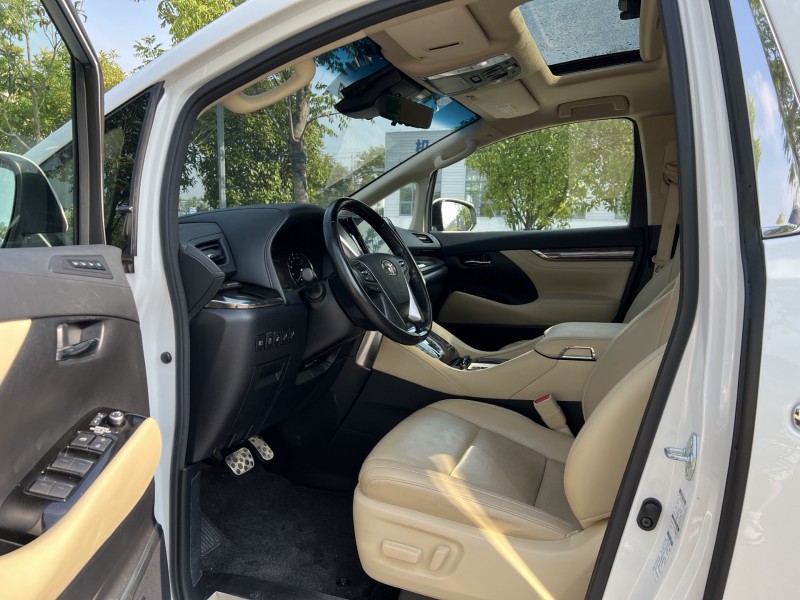 盐城21年丰田埃尔法8