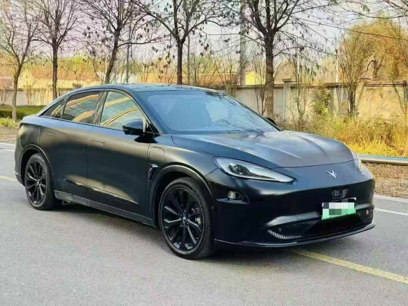 济宁21年极狐汽车阿尔法2