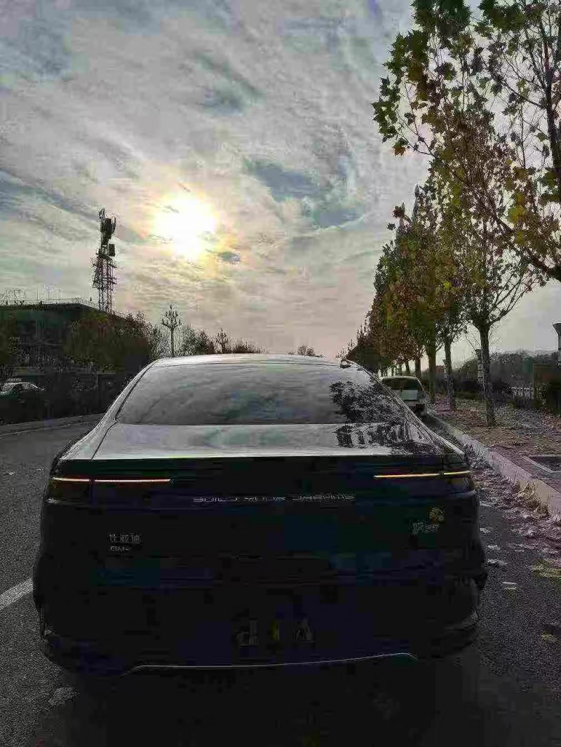 兰州23年比亚迪汉9