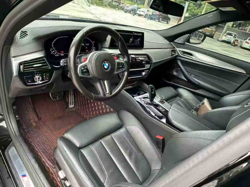 重庆20年宝马5系4