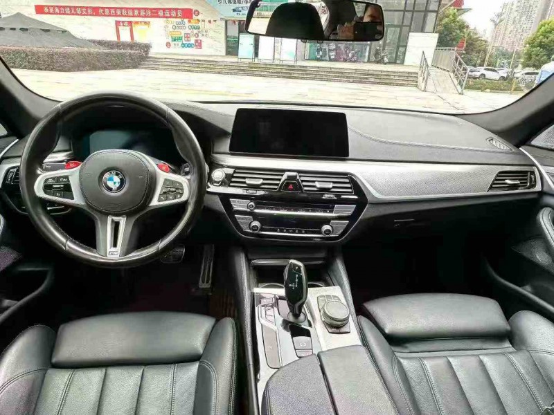 重庆20年宝马5系7