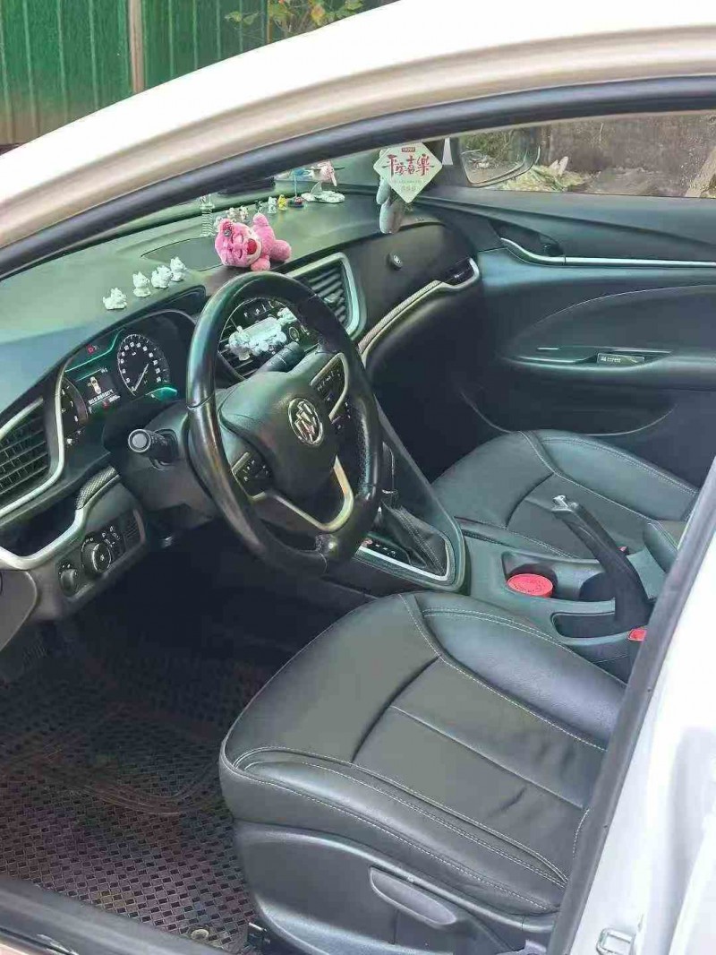 重庆20年别克英朗6