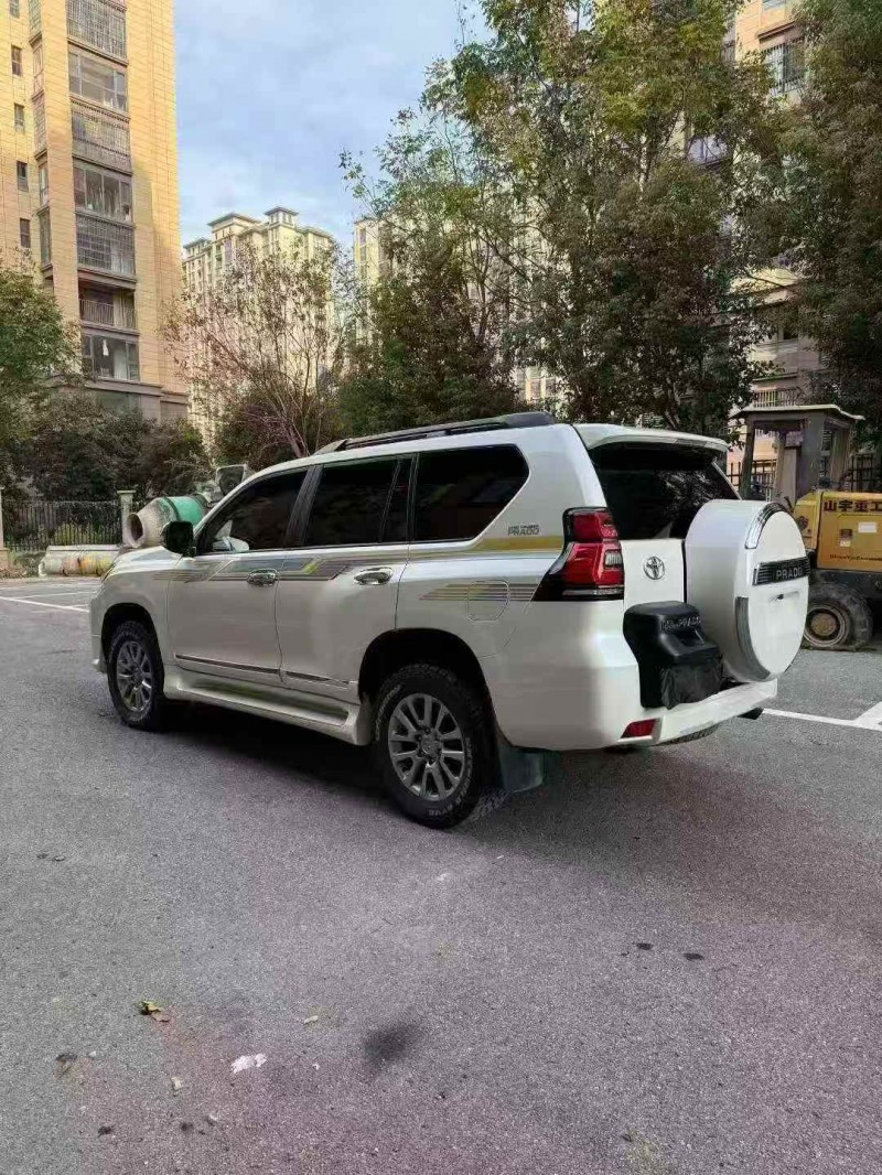 常州20年丰田普拉多7