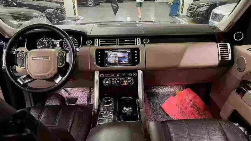 重庆16年路虎揽胜5