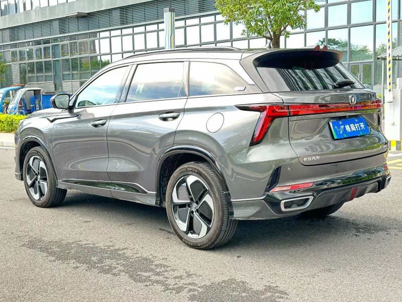 东莞25年长安汽车CS757