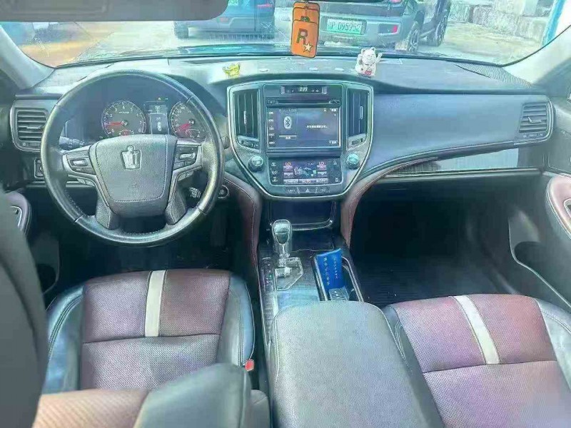 北海17年丰田皇冠3