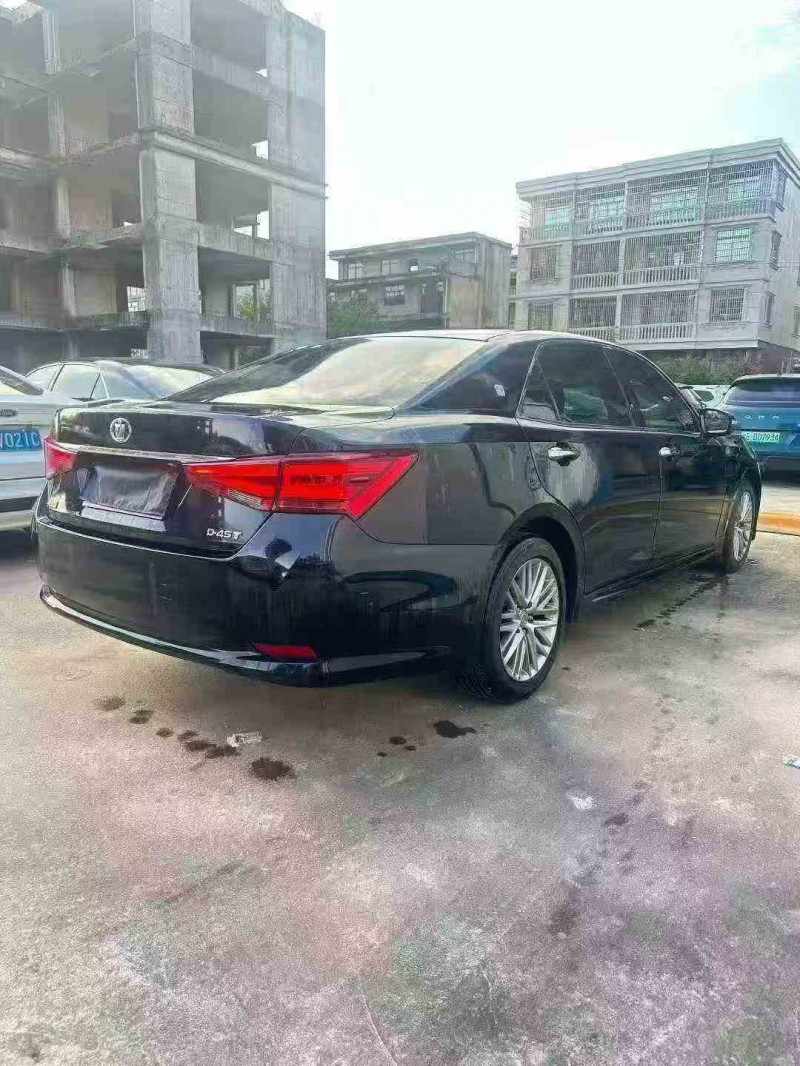 北海17年丰田皇冠6