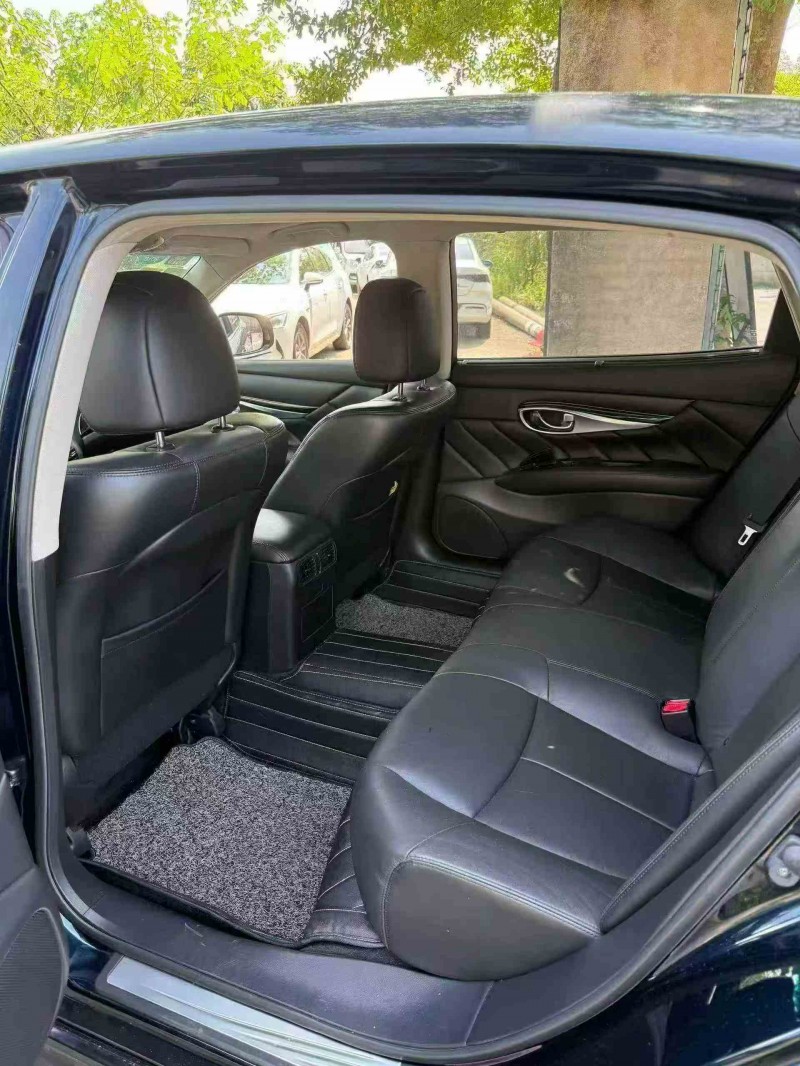 梧州17年英菲尼迪Q705