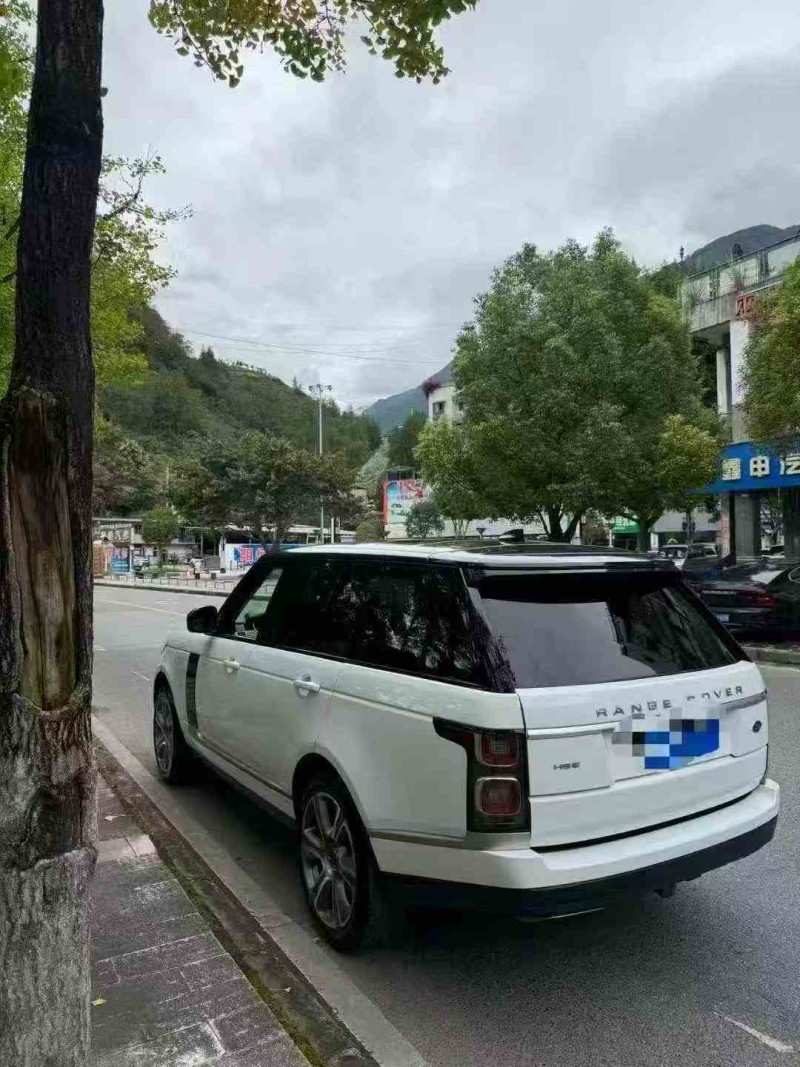 重庆19年路虎揽胜6