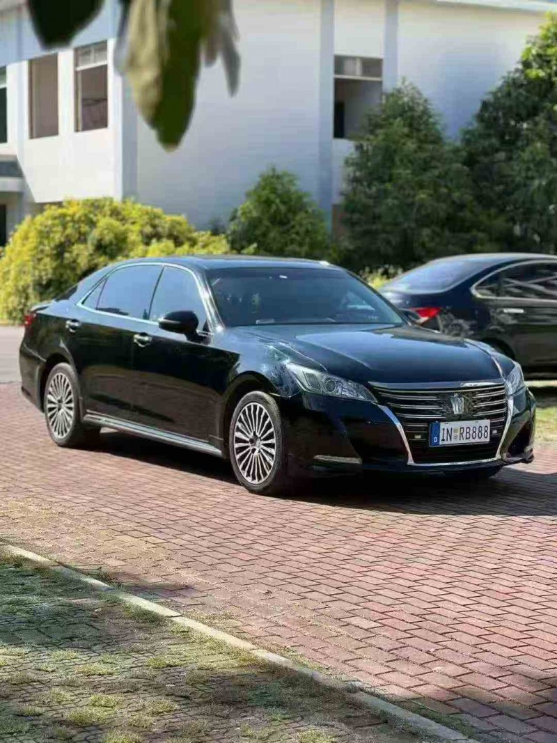 北海18年丰田皇冠2