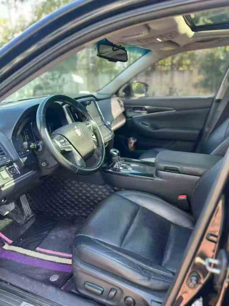 北海18年丰田皇冠4