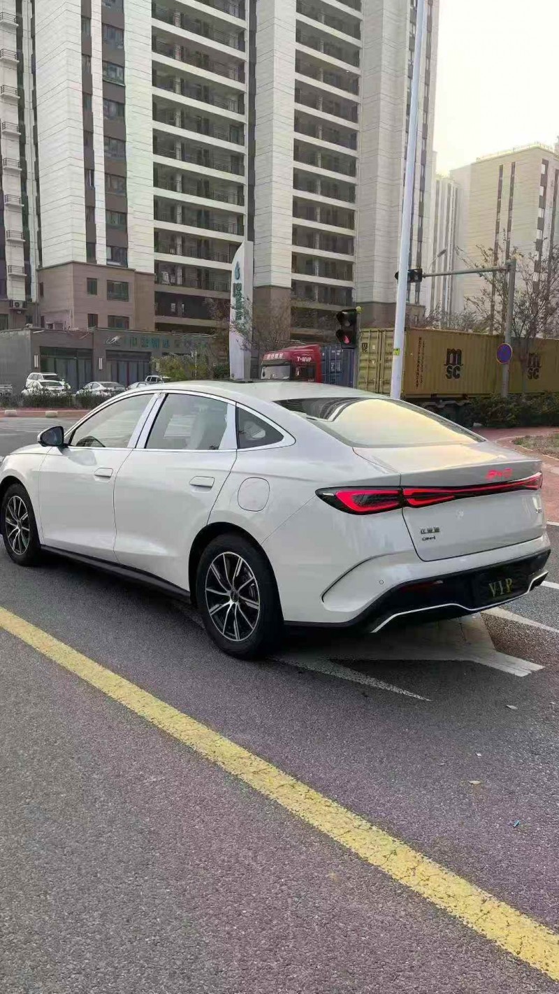 枣庄25年比亚迪海豹8