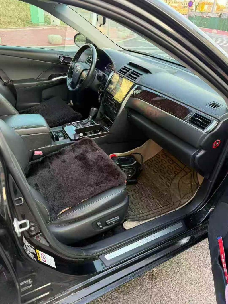 枣庄17年丰田凯美瑞6