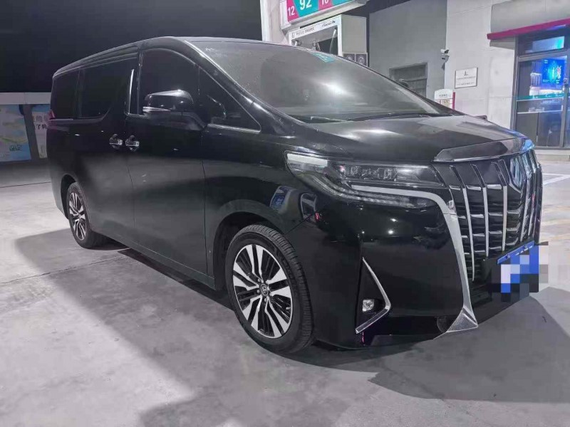 新余19年丰田埃尔法2