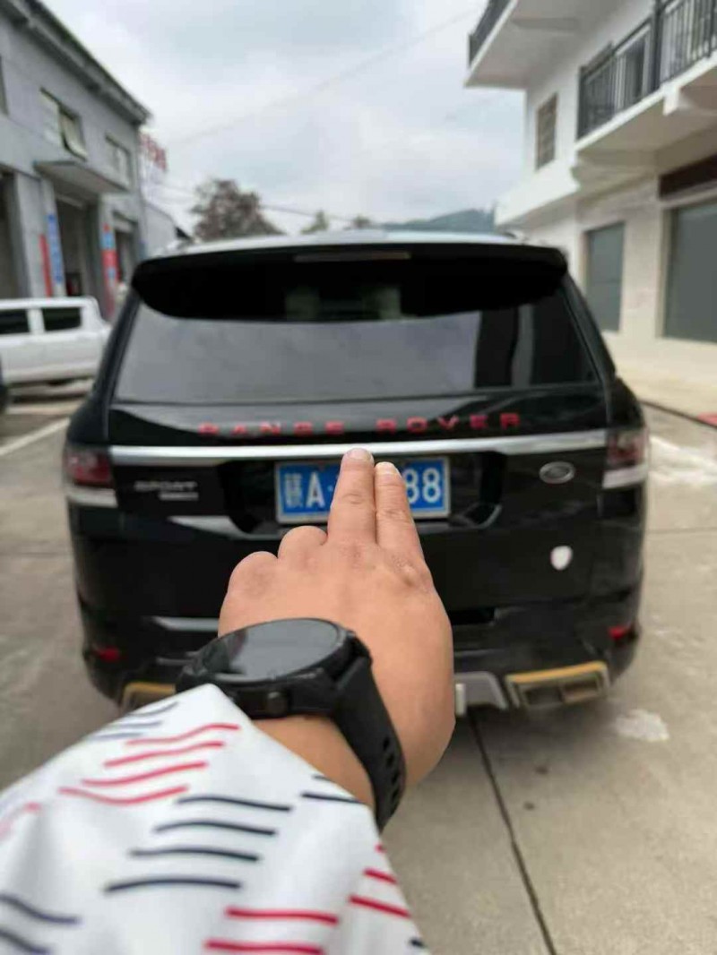 九江15年路虎揽胜运动9