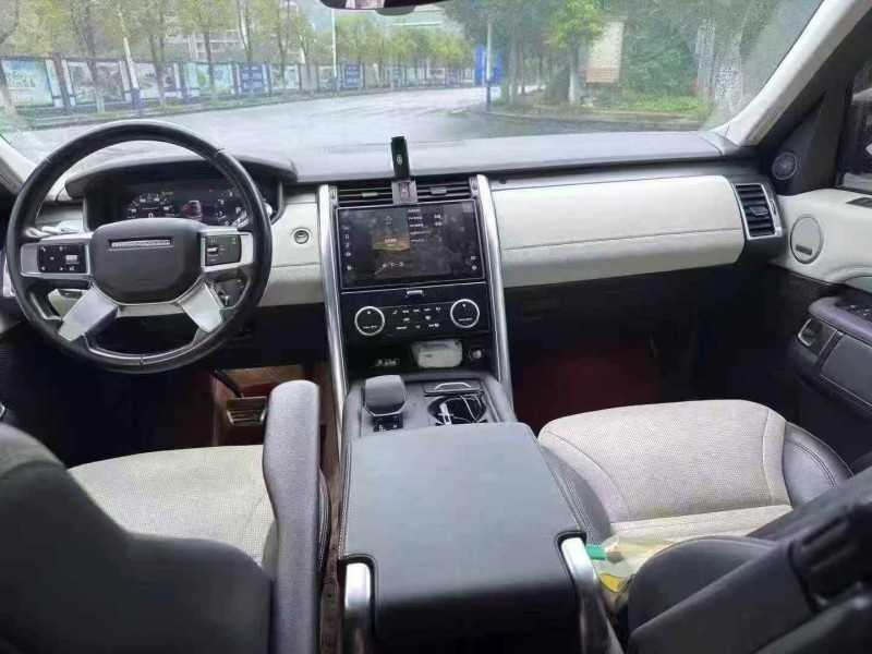 重庆21年路虎发现5