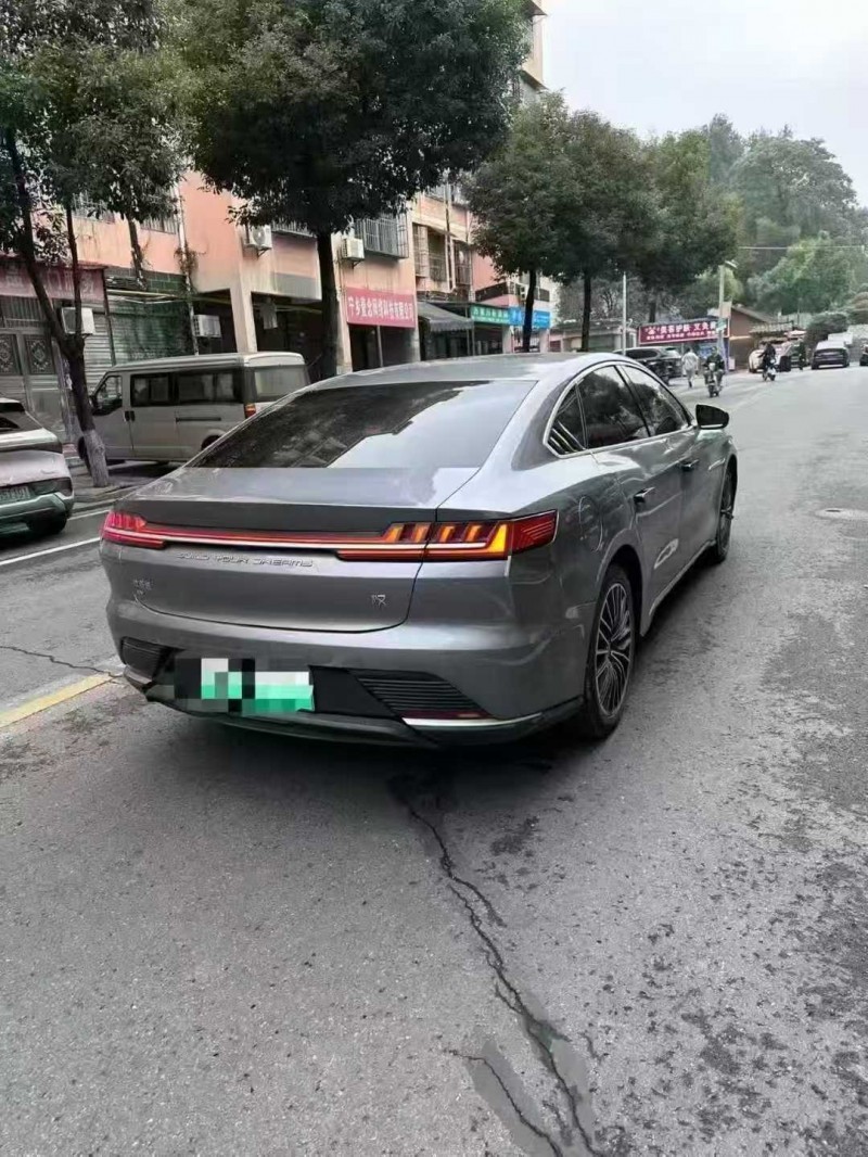 长沙22年比亚迪汉7