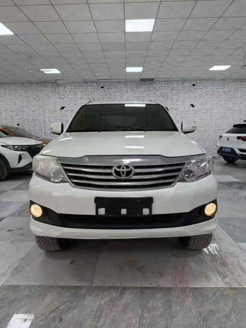 秦皇岛16年丰田奔跑者1