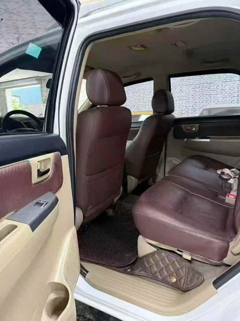 秦皇岛16年丰田奔跑者4