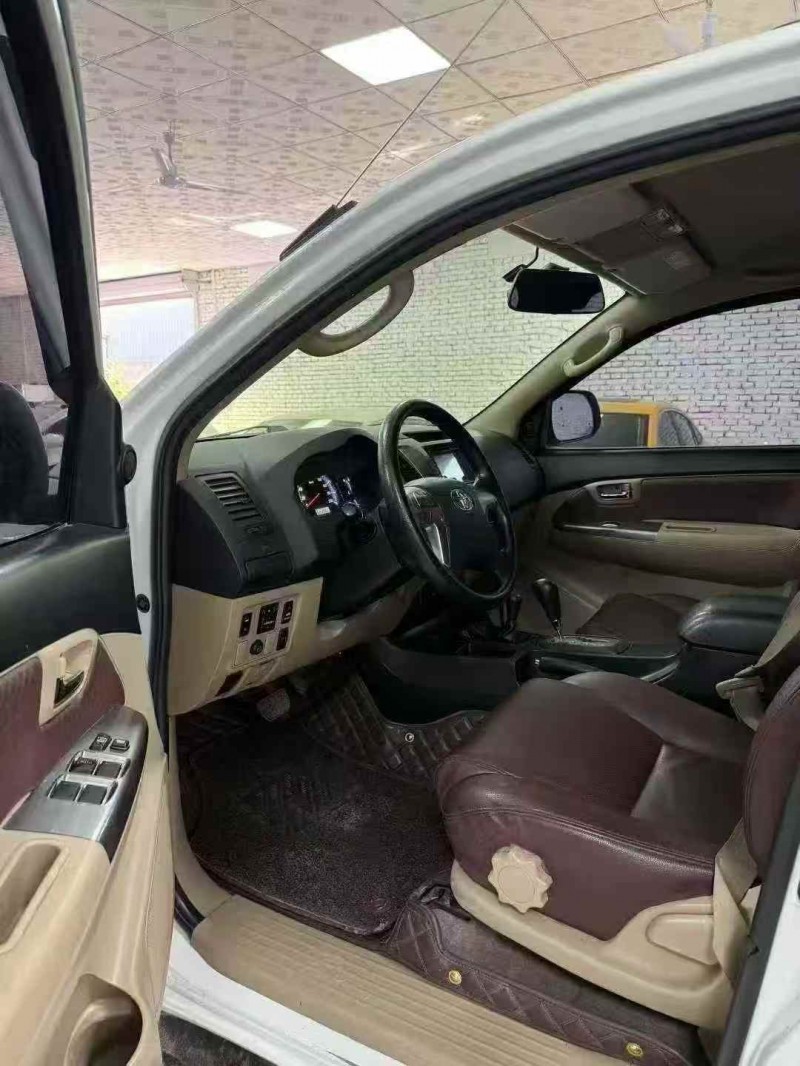 秦皇岛16年丰田奔跑者5