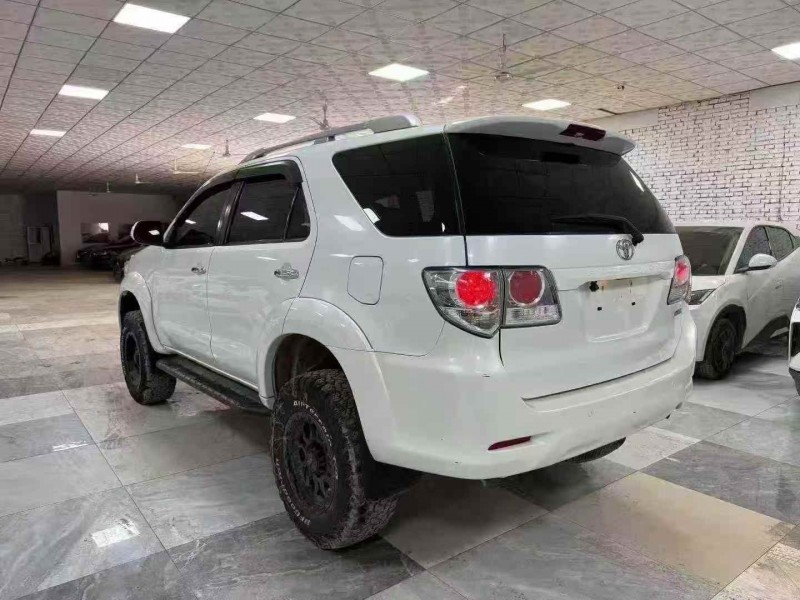 秦皇岛16年丰田奔跑者7