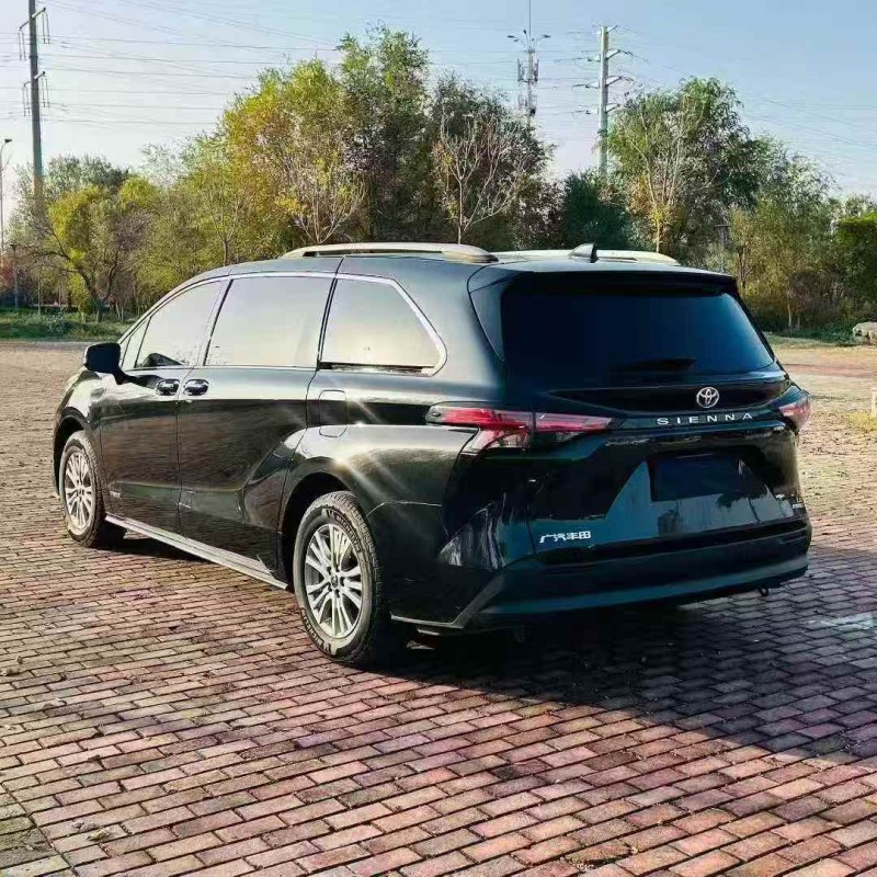 东营22年丰田塞纳6