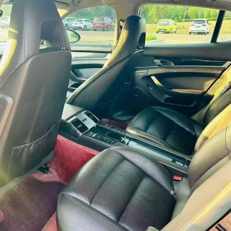 潍坊12年保时捷帕拉梅拉6