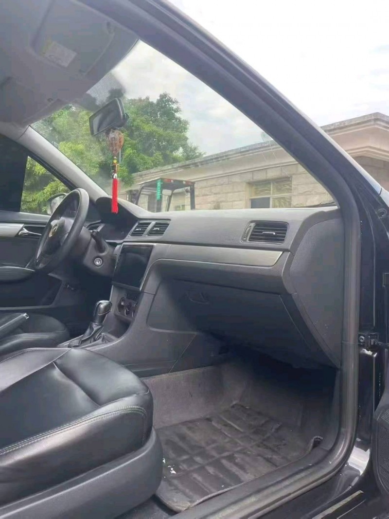 漳州17年大众朗逸7