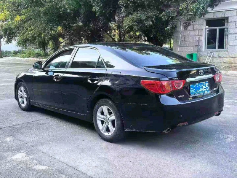 漳州12年丰田锐志7