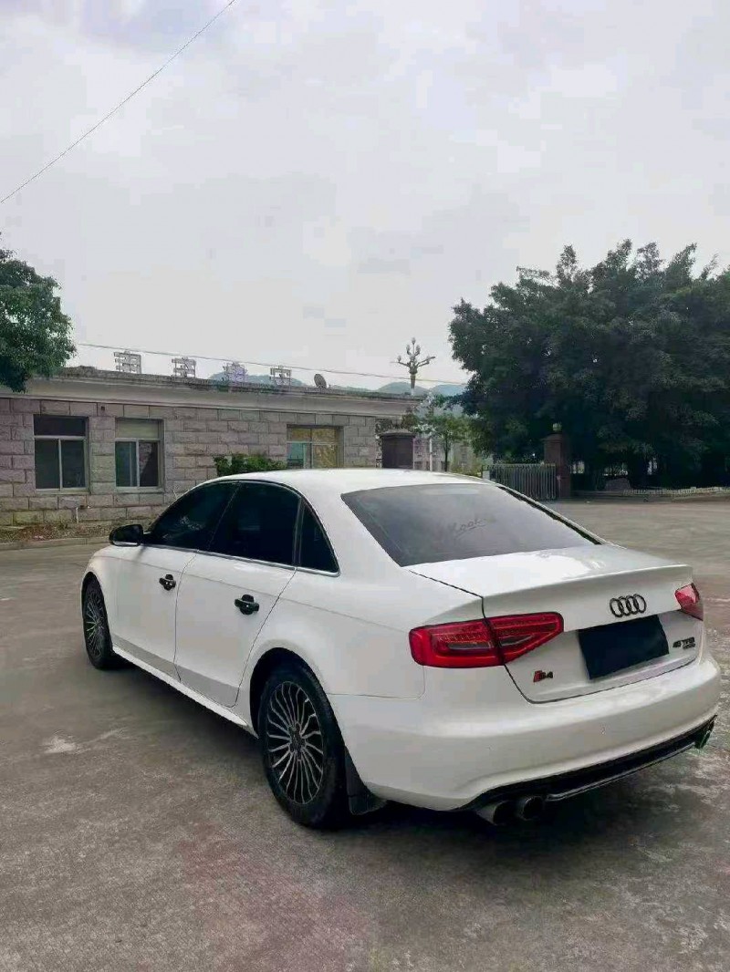 漳州15年奥迪A4L8
