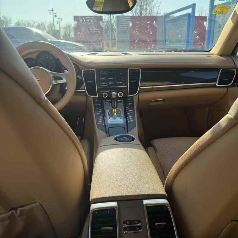 烟台12年保时捷帕拉梅拉6