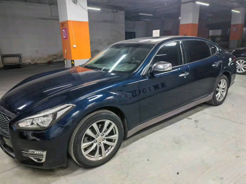 成都17年英菲尼迪Q704