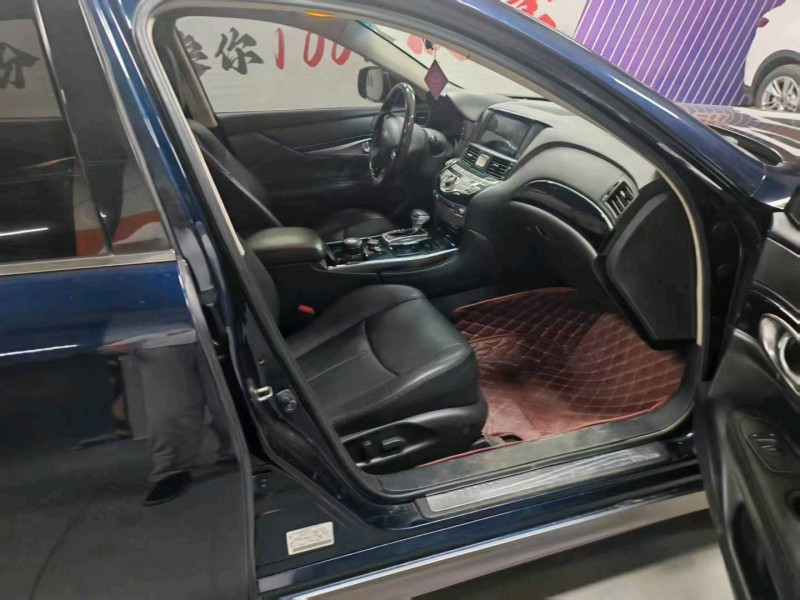 成都17年英菲尼迪Q705