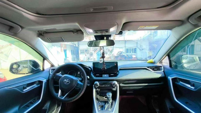 衡阳23年丰田威兰达4