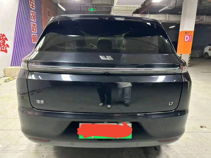 成都23年理想L72