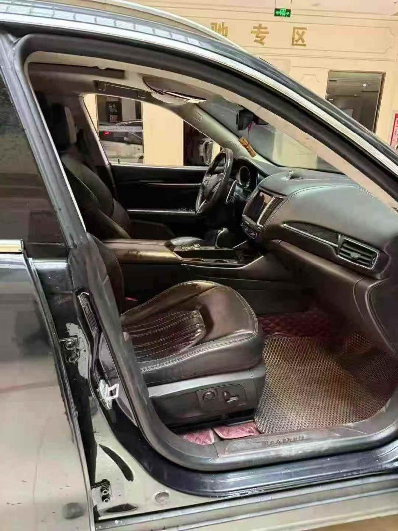 马鞍山17年玛莎拉蒂Levante3