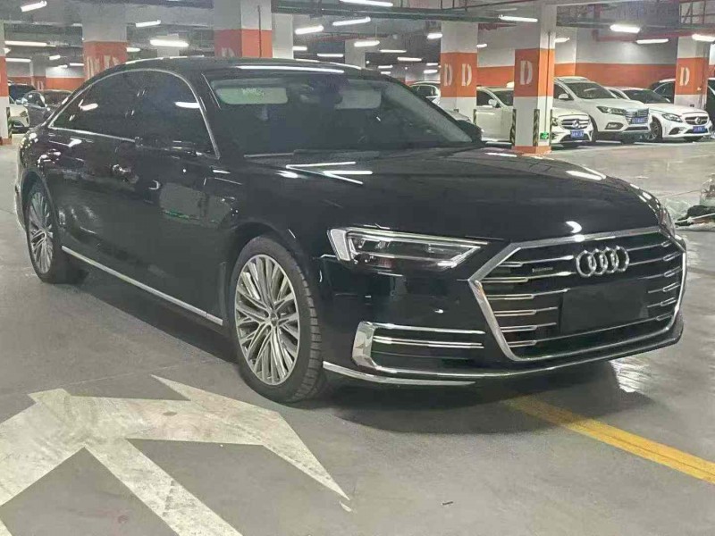 苏州22年奥迪A8L2