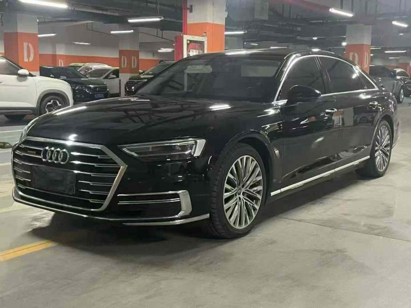 苏州22年奥迪A8L3