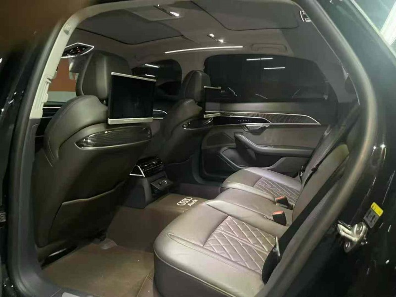 苏州22年奥迪A8L4