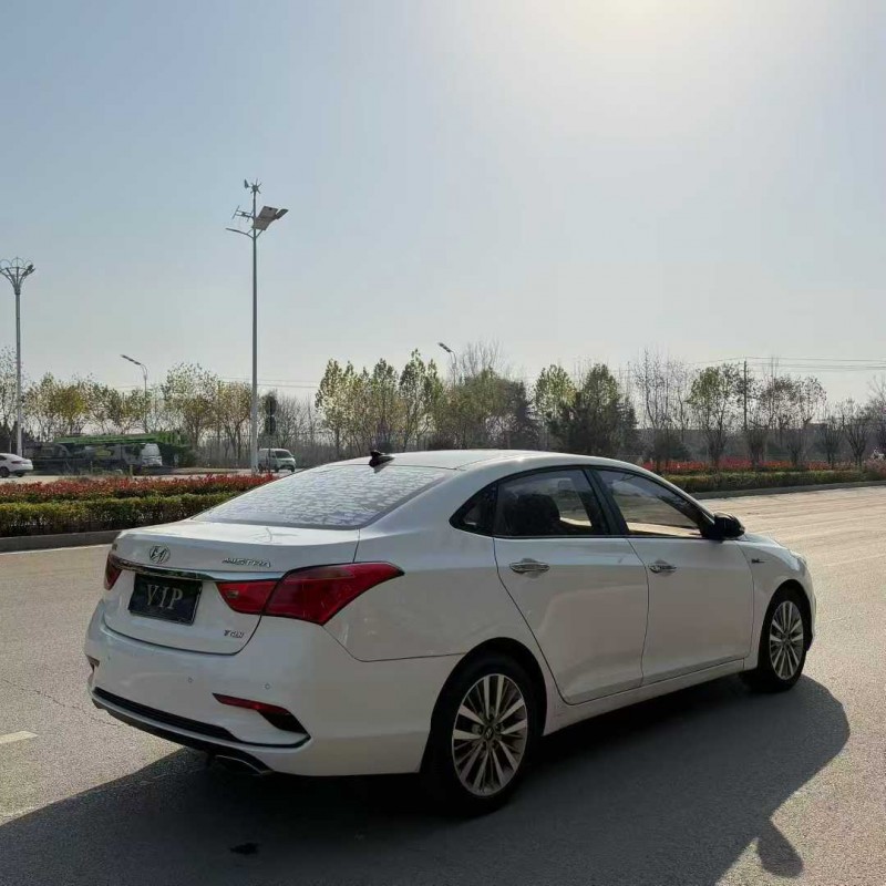 南京18年现代名图9