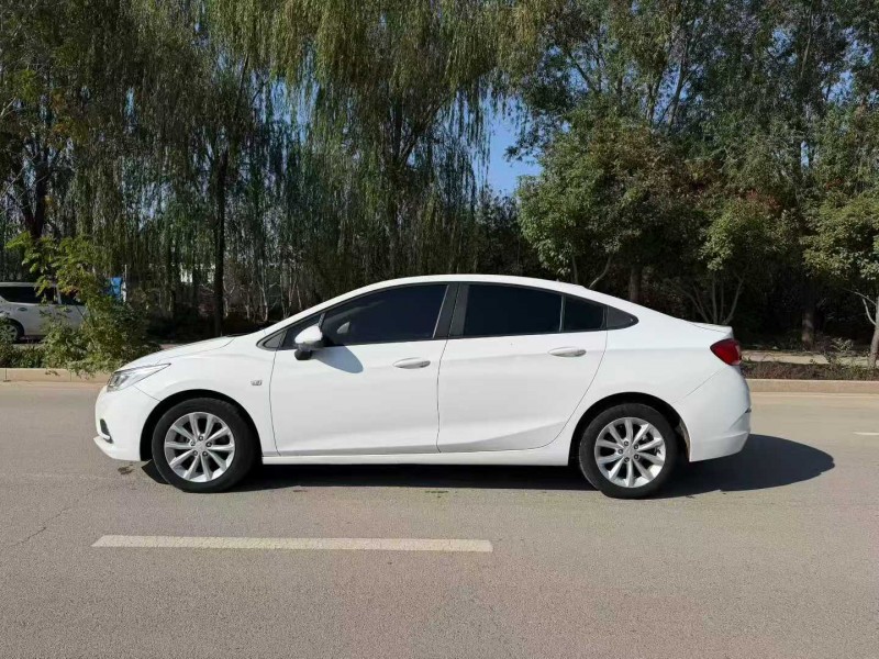 潍坊17年雪佛兰科鲁兹6