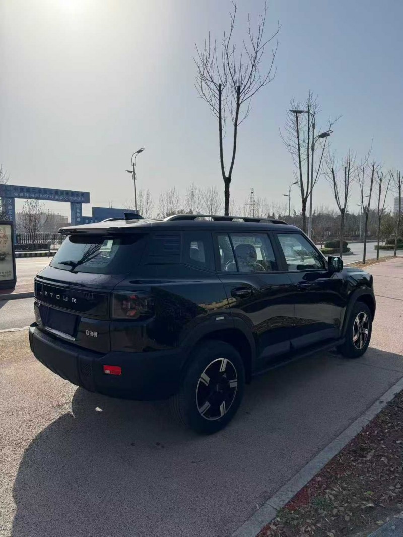 烟台25年奇瑞捷途8