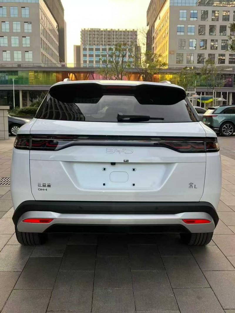 佛山25年比亚迪宋9