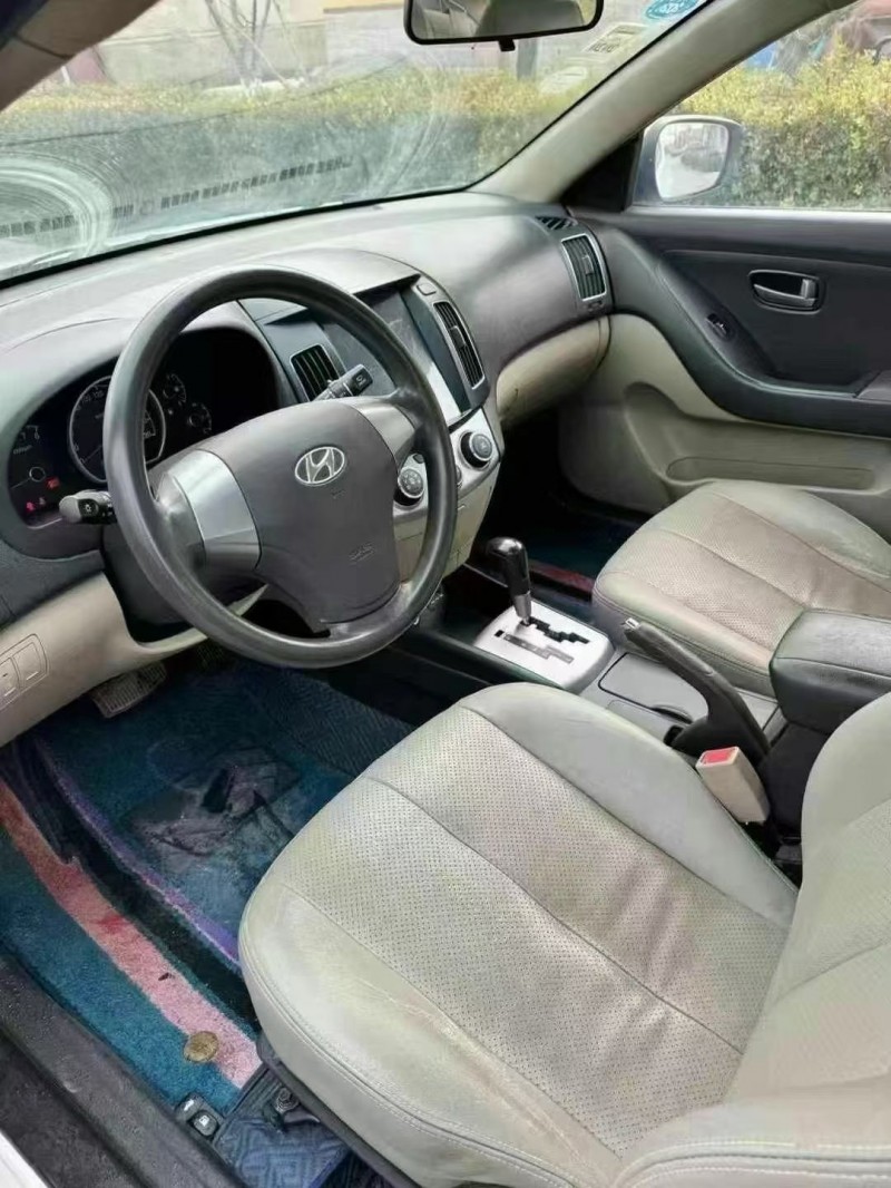 青岛14年现代悦动6